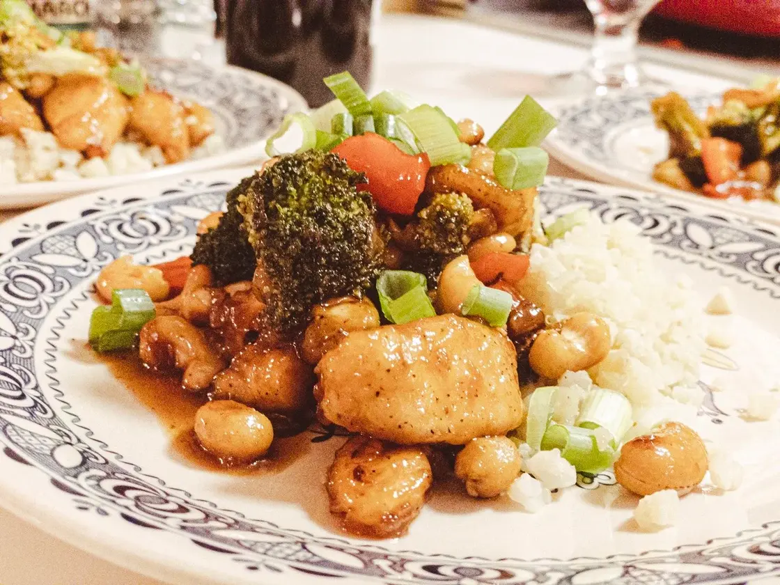 Chicken, Broccoli & Cashew Stir Fry